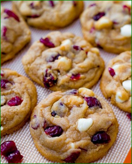 Oatmeal White Chocolate Cranberry Cookies